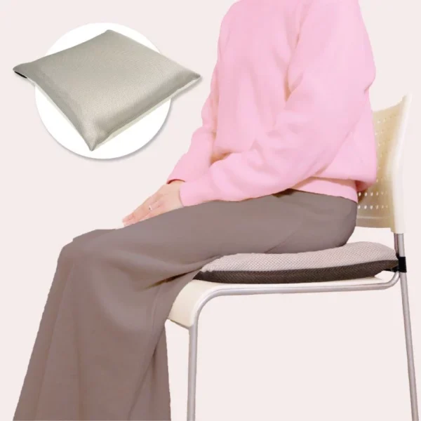 เบาะรองนั่งสัมผัสนุ่มโครงสร้างเส้นใยแนวตั้ง  5 Layers Seat Cushion รองรับสรีระส่วนสะโพกได้อย่างลงตัว